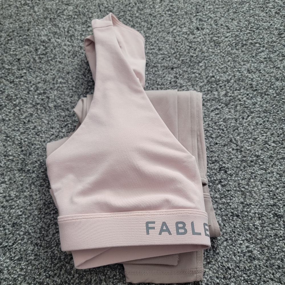 Fabletics Workout Outfit! - Picture 4 of 4
